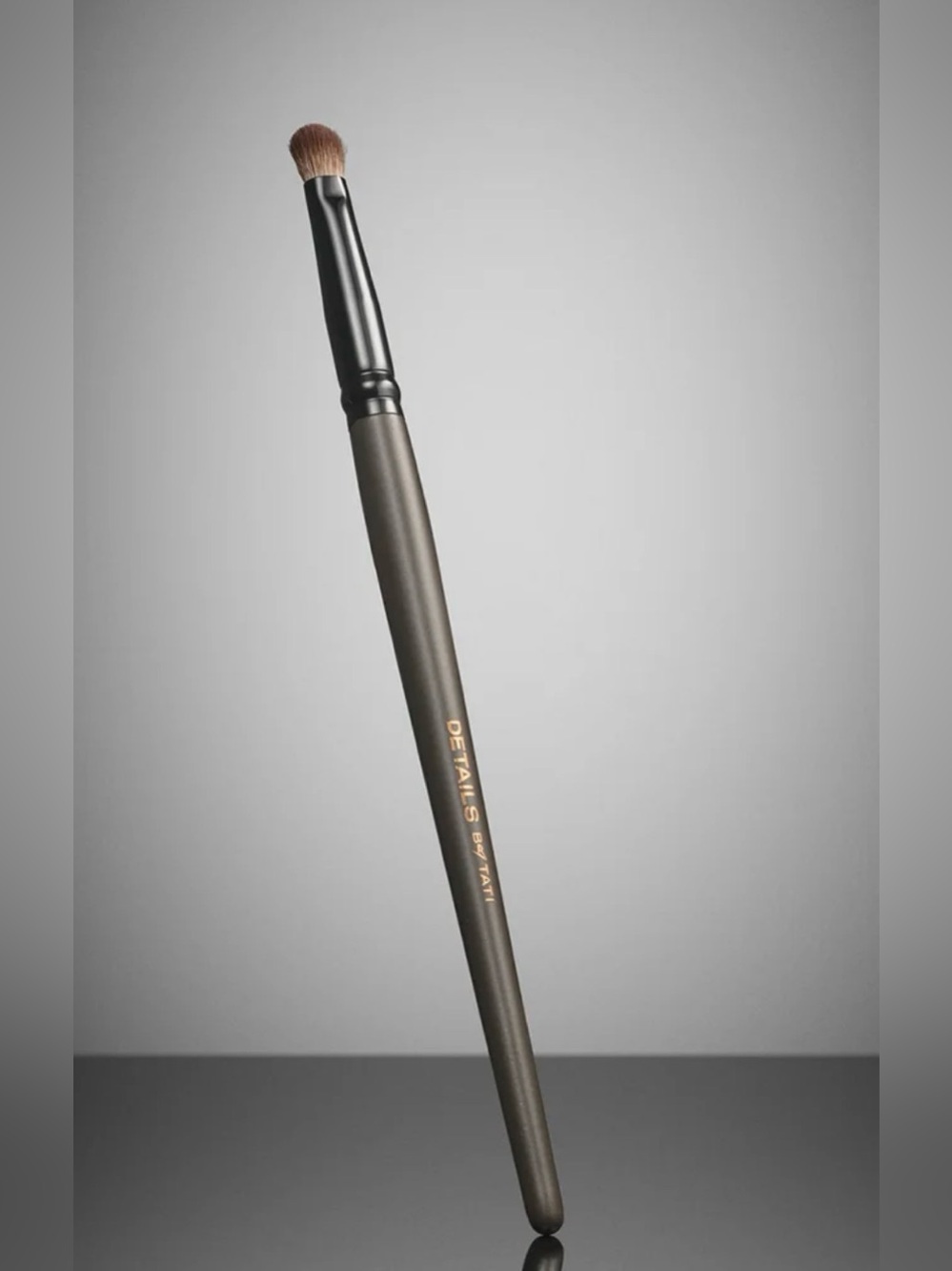 Details by Tati ES-6 Lashline Blender Brush